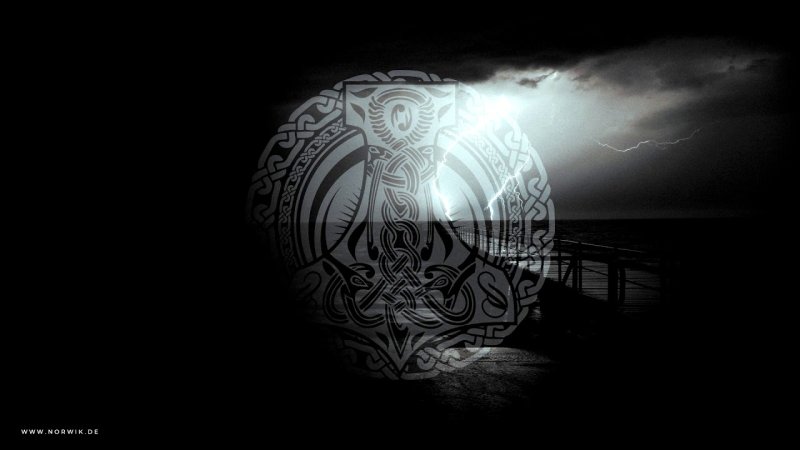 Славянские символы на темном фоне