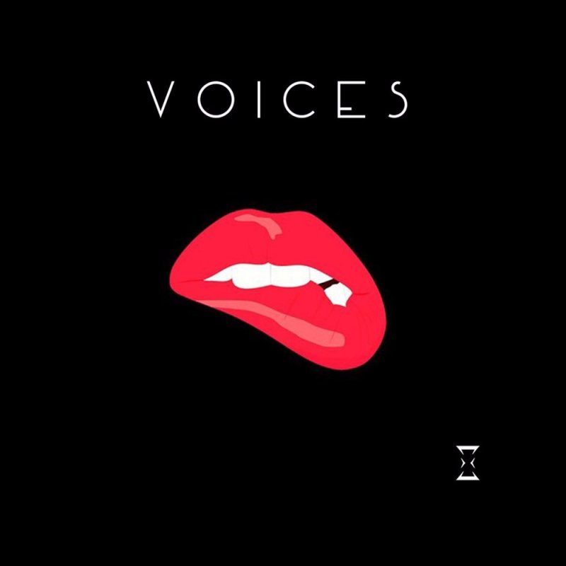 Губы на темном фоне