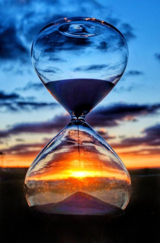 Изящные песочные часы