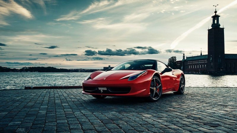 Ferrari 458 Italia красная