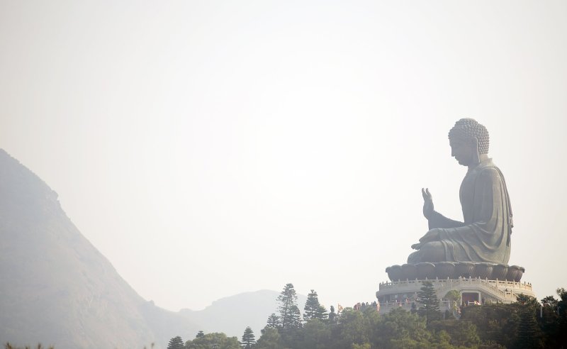 Статуя Будды в горах Тибета