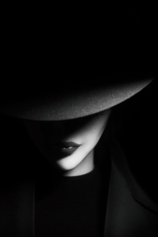 Инкогнито девушка