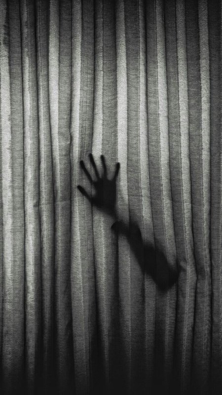 Тени руками