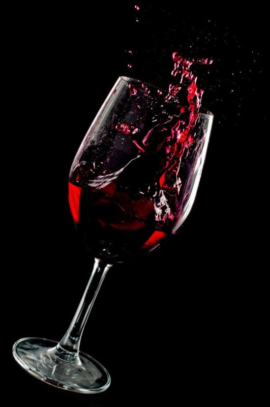 Бокал с вином