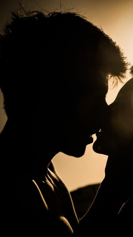 Красивый поцелуй