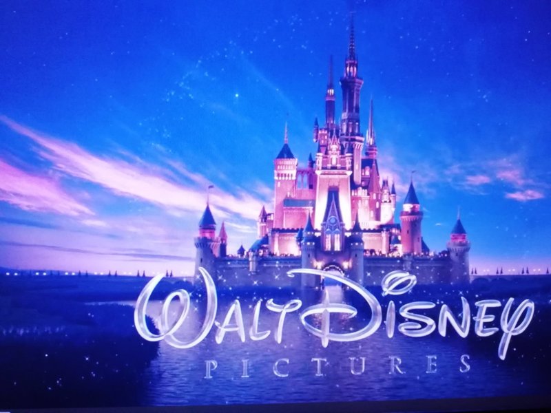 Заставка Дисней замок