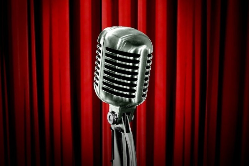 Микрофон фон