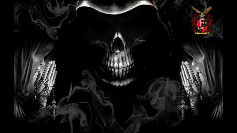 Череп на черном фоне