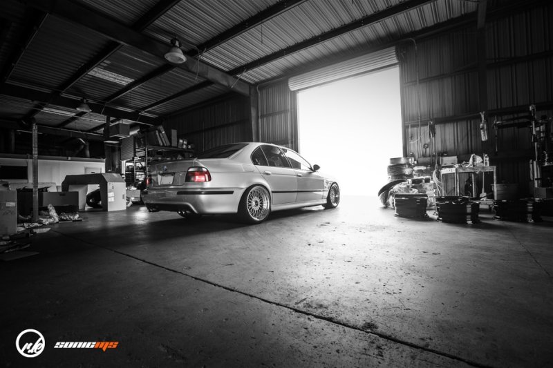 BMW e39 m5 в гаражах