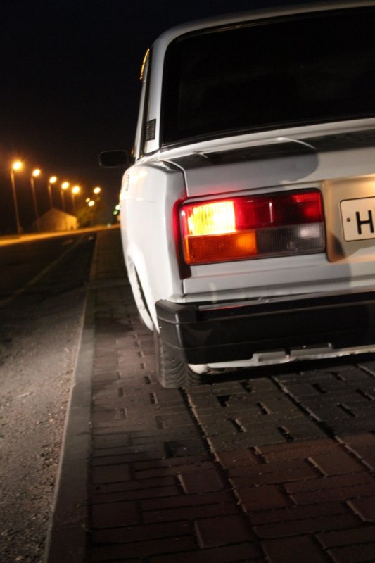 ВАЗ 2105 ночью