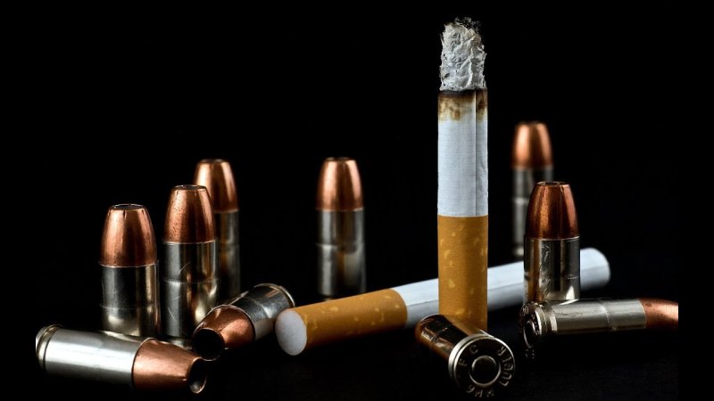 Патроны на столе