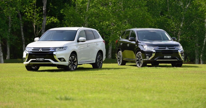 Митсубиси Outlander 2015