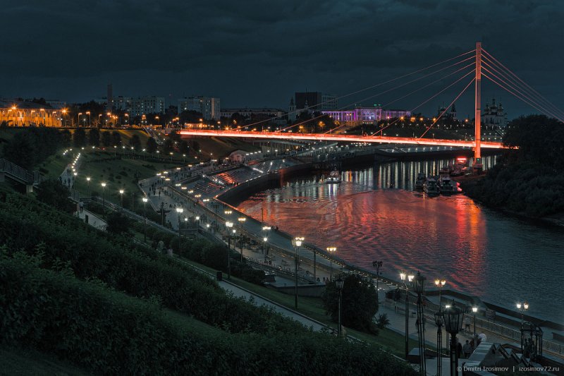 Ночная набережная Тюмень