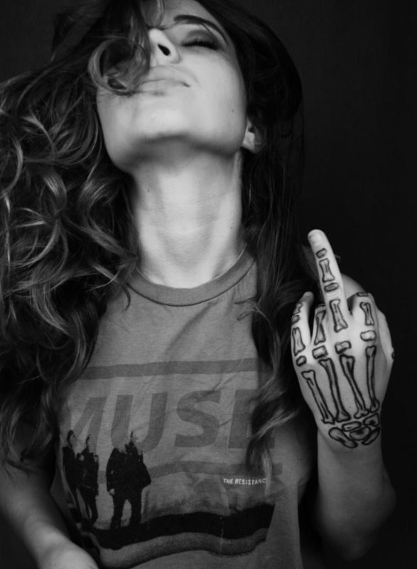 Красивые дерзкие девушки