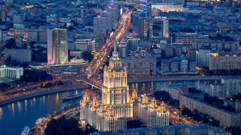 Кутузовский проспект МГУ