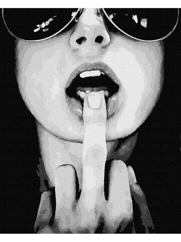 Девушка с факью