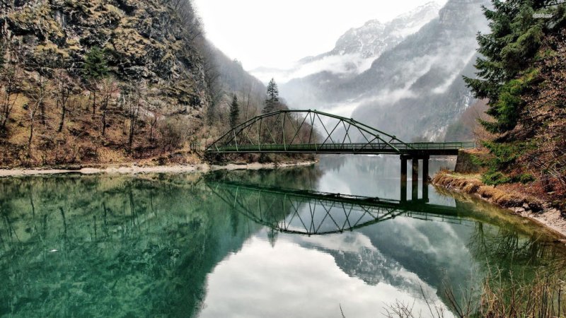 Озеро Брайес Италия