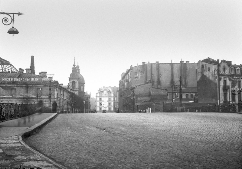 Пантелеймоновский мост в Санкт-Петербурге