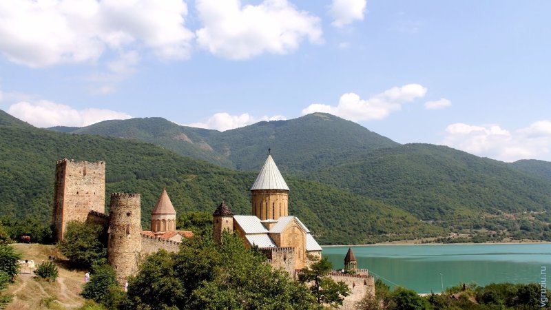 Ананури Грузия