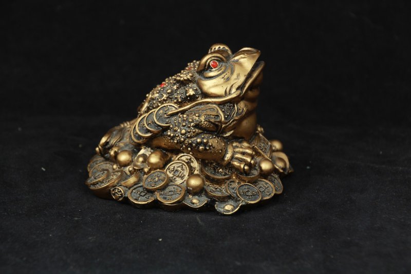 Лягушка денежная талисман