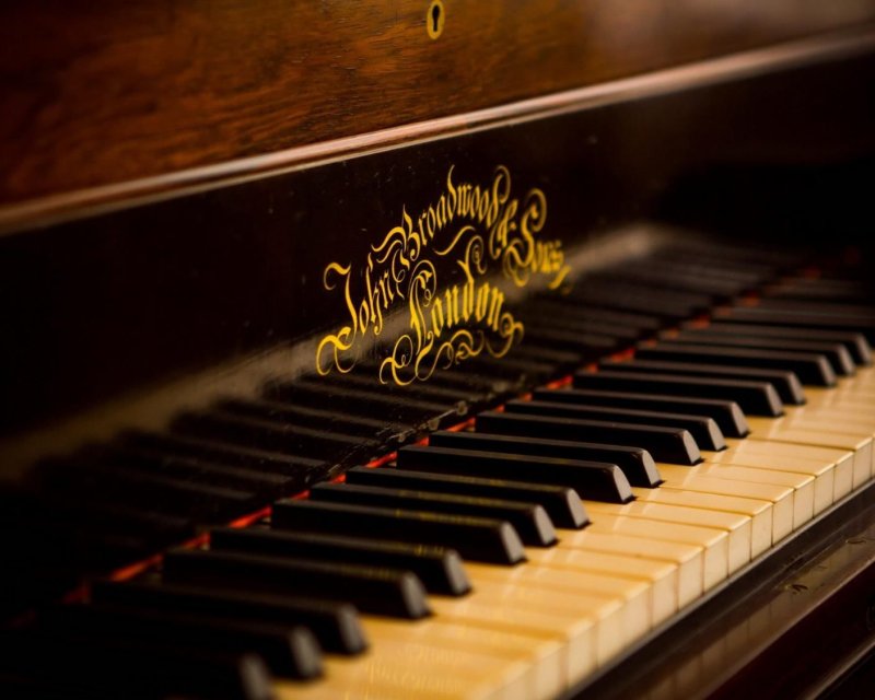 Красивый рояль