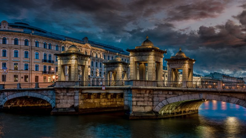 Причал у моста Ломоносова