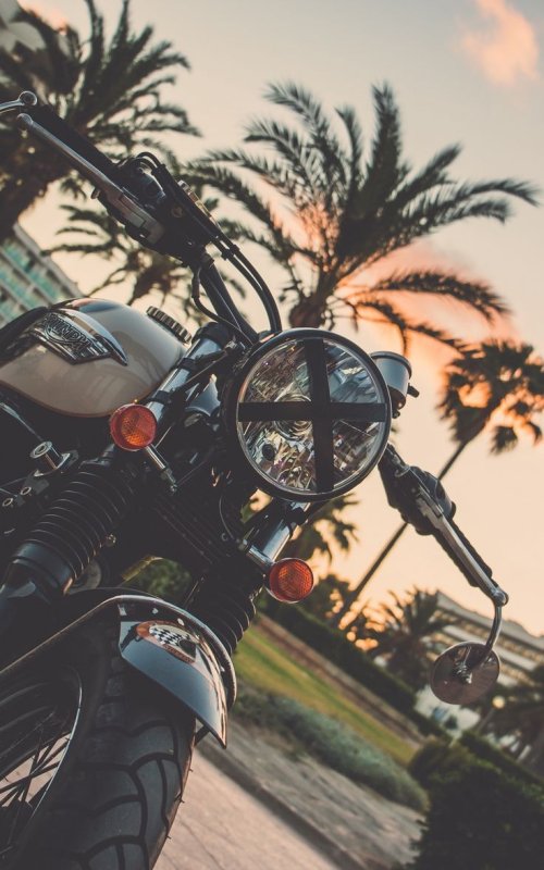 Заставка на телефон мотоцикл