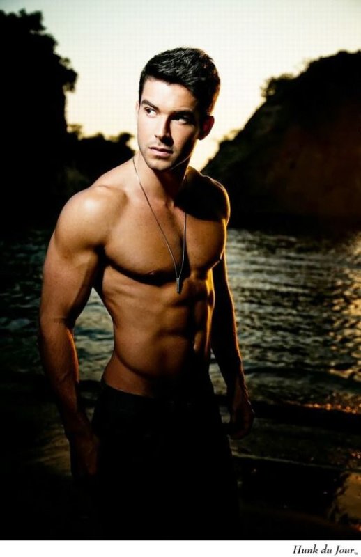 Бернардо Веласко секси