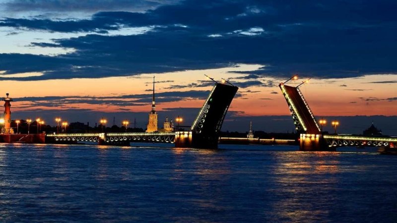 Река Нева в Санкт-Петербурге