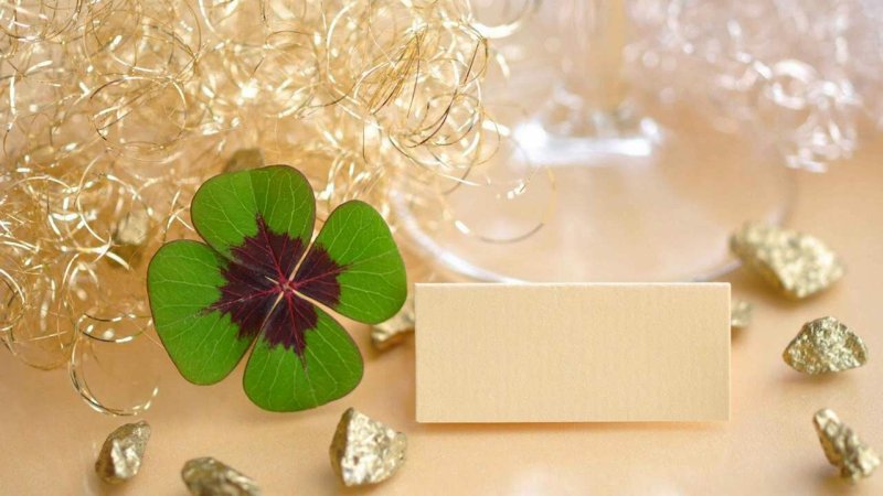 Золотой четырехлистный Клевер