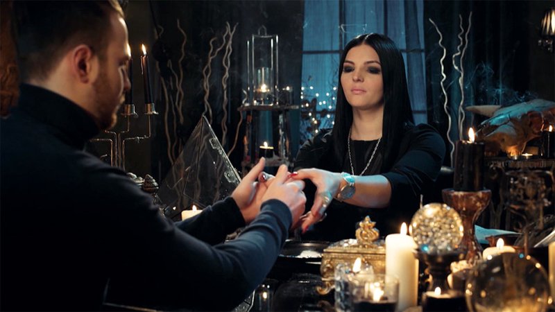 Слепая гадалка на тв3