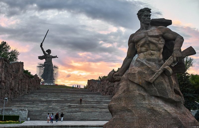 Вучетич Родина мать Волгоград