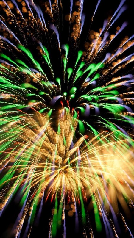 Обои на телефон фейерверк