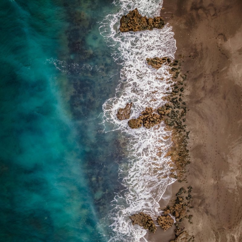 Берег моря вид сверху