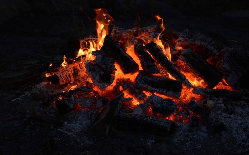 Заставка костер