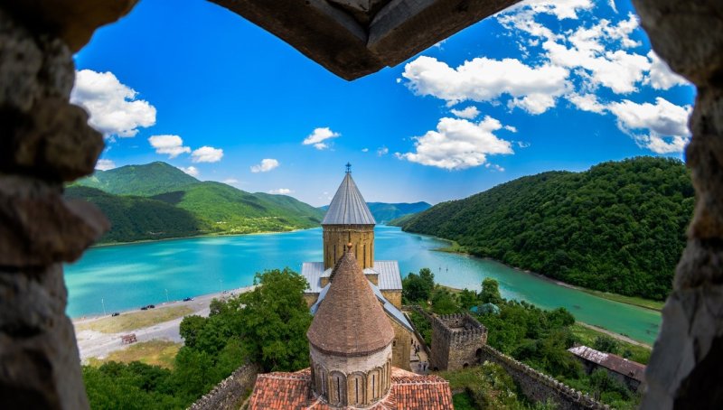 Замок Ананури