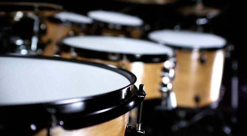 Заставка на рабочий стол барабаны