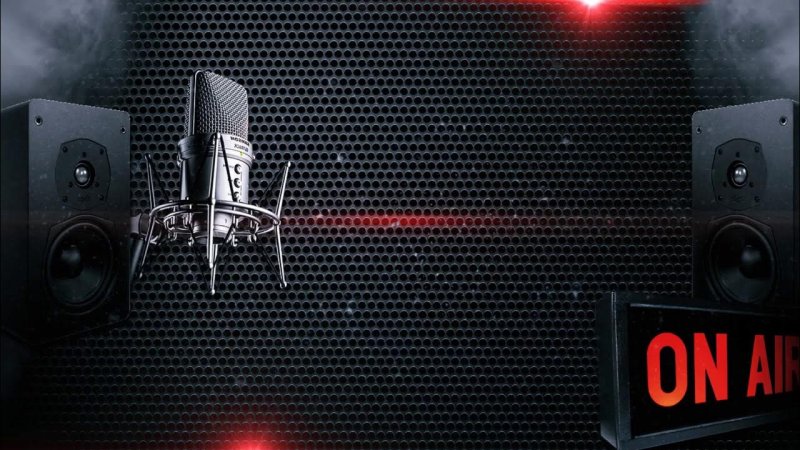 Микрофон в студии звукозаписи