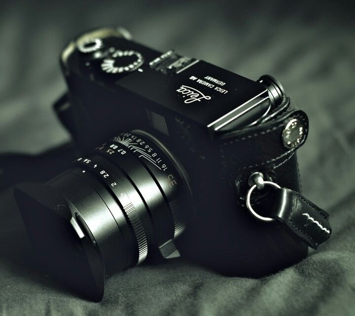 Красивый фотоаппарат