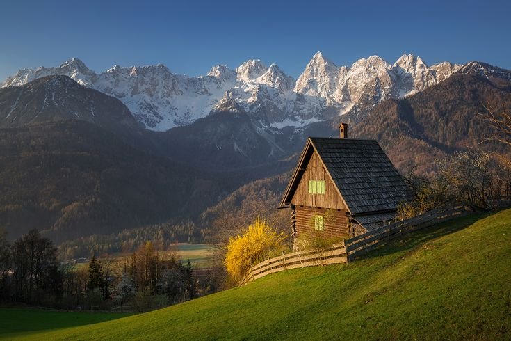 Дом в Швейцарии Альпы озеро