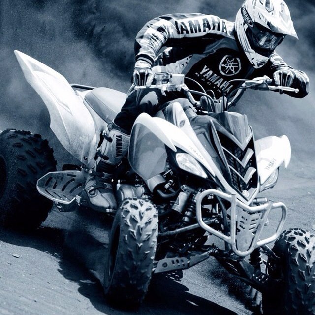 Мотоцикл квадроцикл