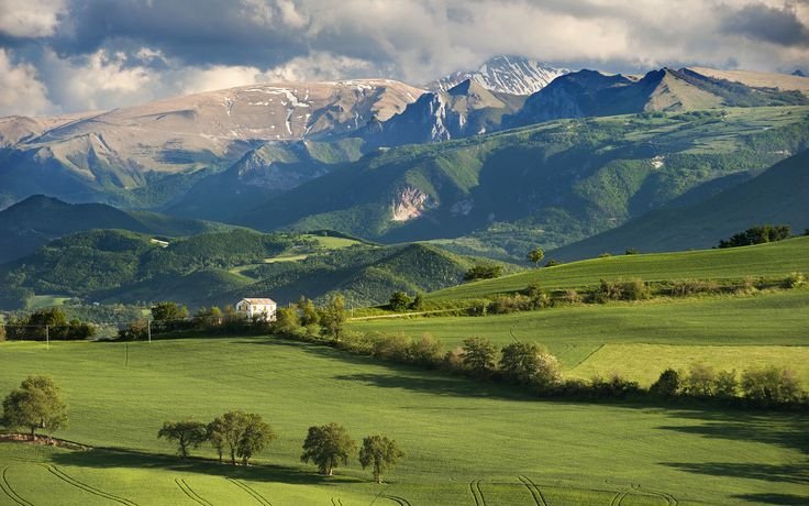 Зеленые холмы Швейцарии