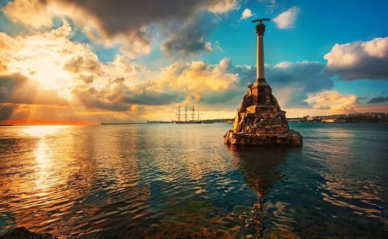 Крым Севастополь памятник затопленным кораблям