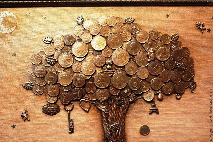 Дерево с золотыми монетами
