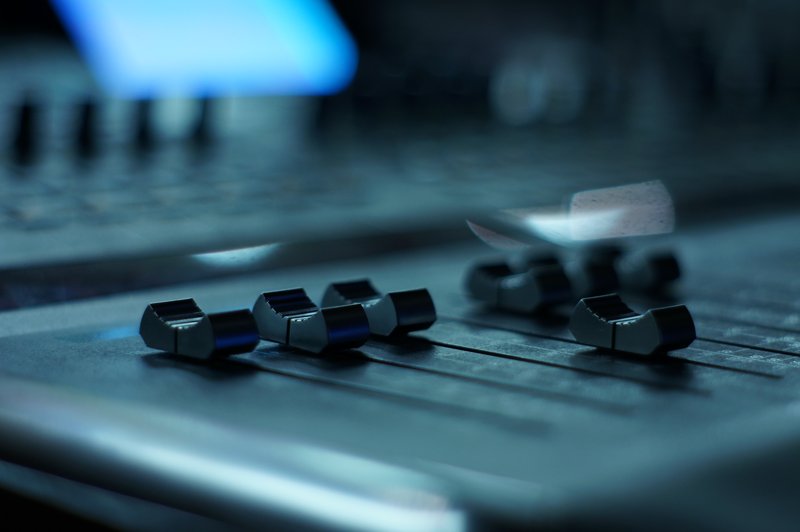 Музыкальный фон