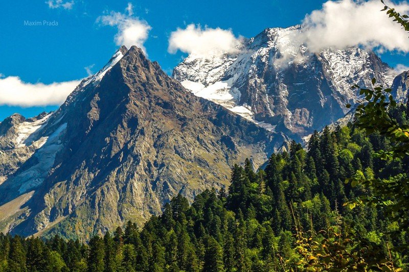 Домбай Ульген гора