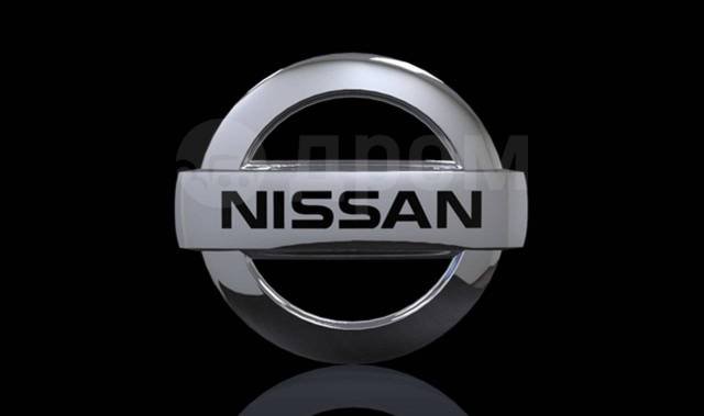 Эмблема Nissan Cube