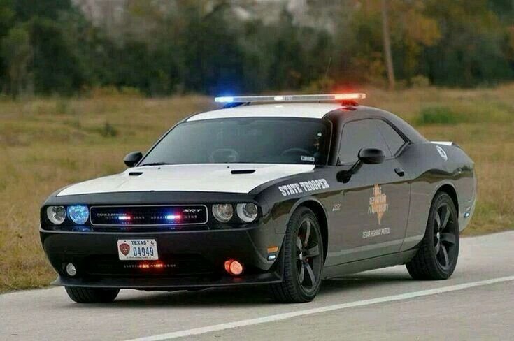 Додж Челленджер полиция