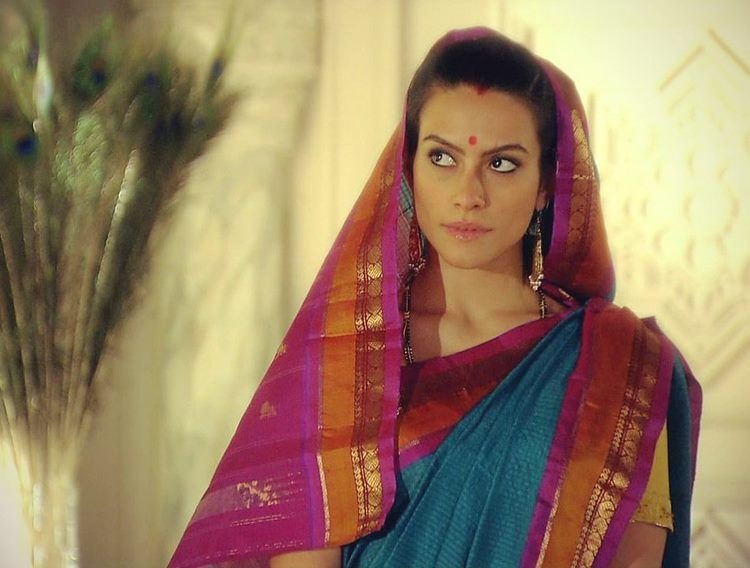 Клео Пирес дороги Индии