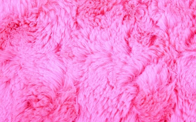 Пушистый розовый мех